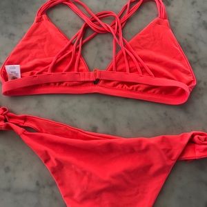 XL (top and bottom) Body Glove Bikini